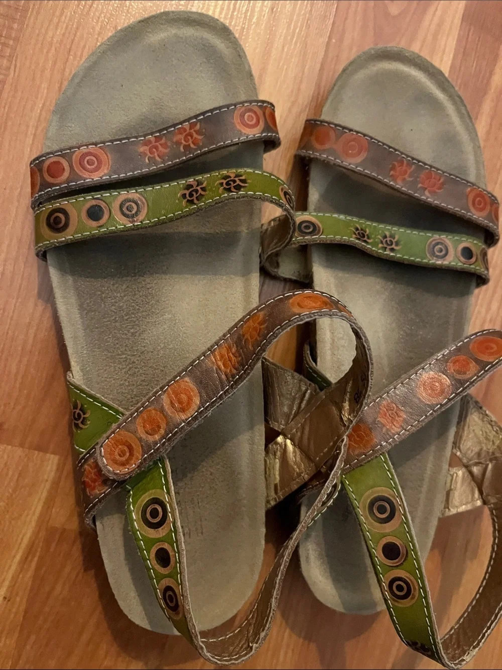 L'Artiste by Spring Step Amaryllis sandals featuring green and orange  Size 38